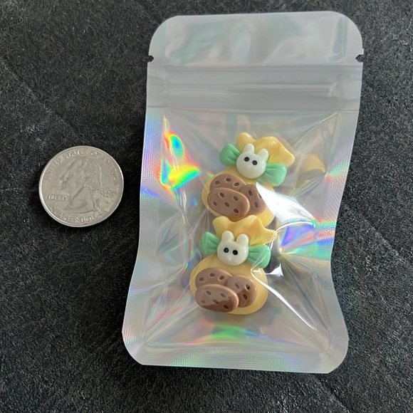 Handmade shoe charm - Picture 4 of 4